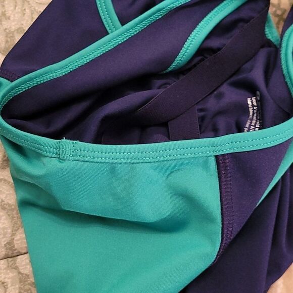 BRAND NEW AERIE F.I.T TOP WITH BUILT IN SPORT BRA - Picture 12 of 14
